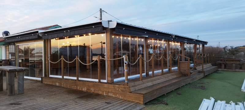 Rideau de verre posé par une équipe performante et qualifié