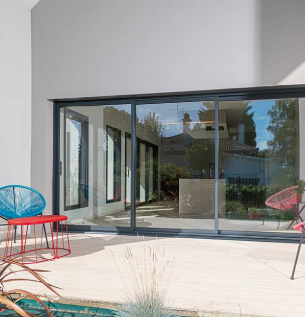 Baie vitrée coulissante 3 vantaux de qualité K-LINE à Martignas en Gironde 