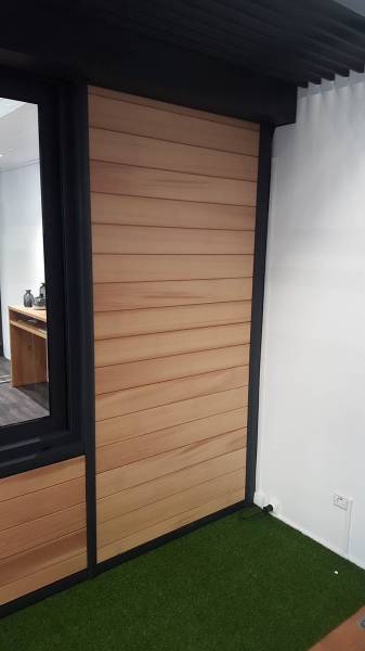 Mur de véranda en bois