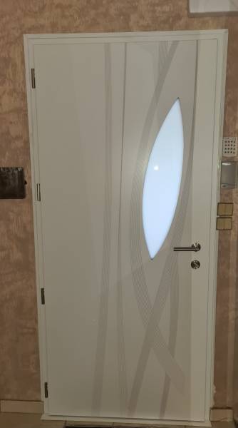 Porte d'entrée K-LINE modèle Roseau vue d'intérieur à St Jean D'Illac 