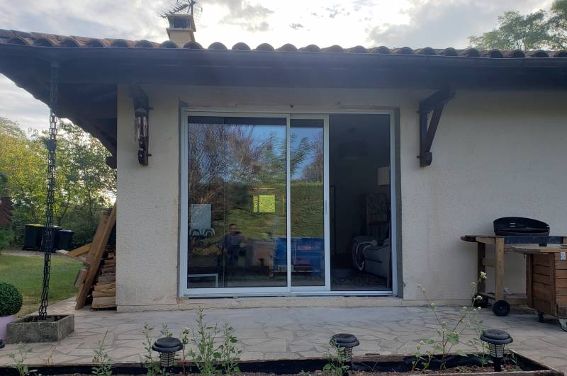 Baie vitrée coulissante K-LINE à Ares sur le Bassin D'Arcachon